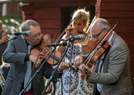 Olle Moraeus, Tina Ahlin och Pererik Moraeus. Foto: Björn Ingels